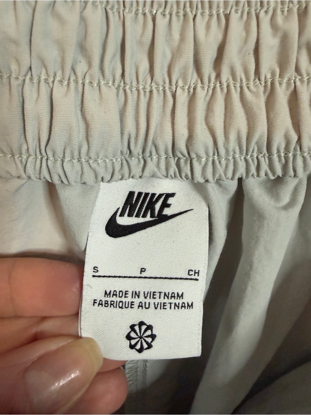 Nike Cream Colored Snap-Front Athletic Skort Woman’s Size Small - Picture 10 of 10
